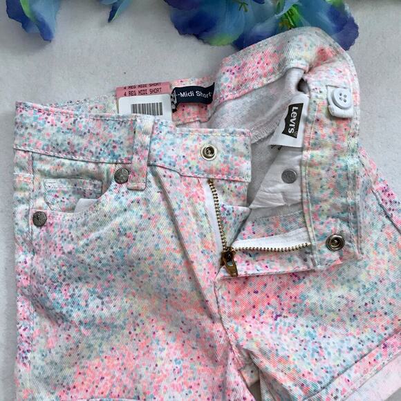 Levi's NWT Cuffed Midi Denim Shorts Girls Various - Picture 3 of 8
